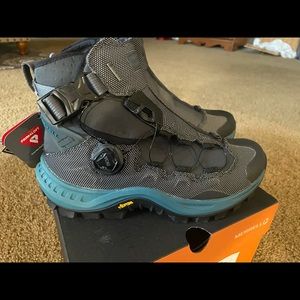 Women's Merrill Thermo Rogue 2 Bia Mid Hiking Boot